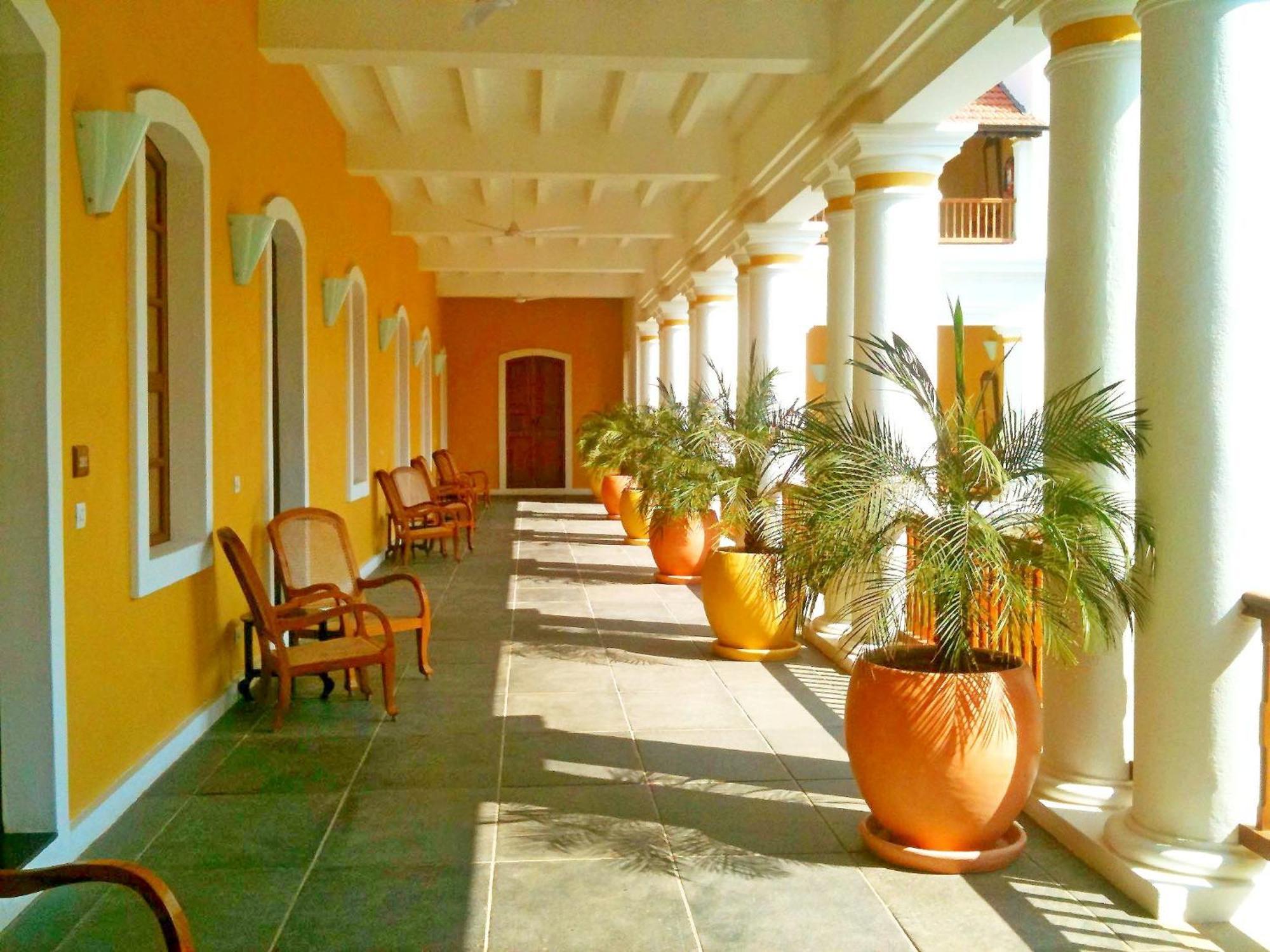 Hotel Palais De Mahe - A Cgh Earth Experience Puducherry Zewnętrze zdjęcie