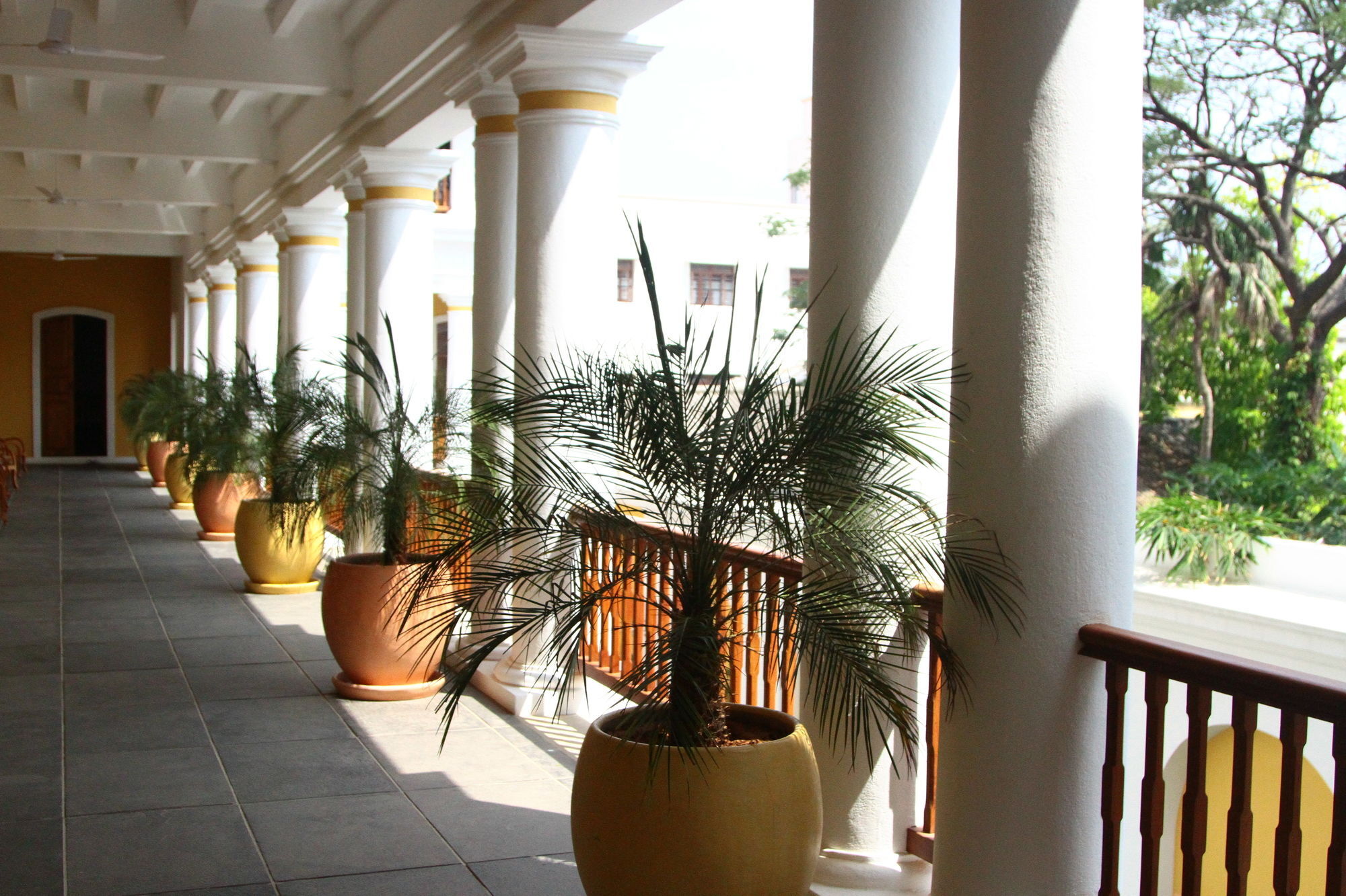 Hotel Palais De Mahe - A Cgh Earth Experience Puducherry Zewnętrze zdjęcie